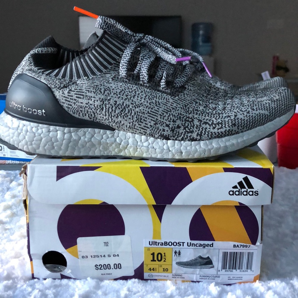 New Adidas Ultra Boost Uncaged Silver Boost 10.5